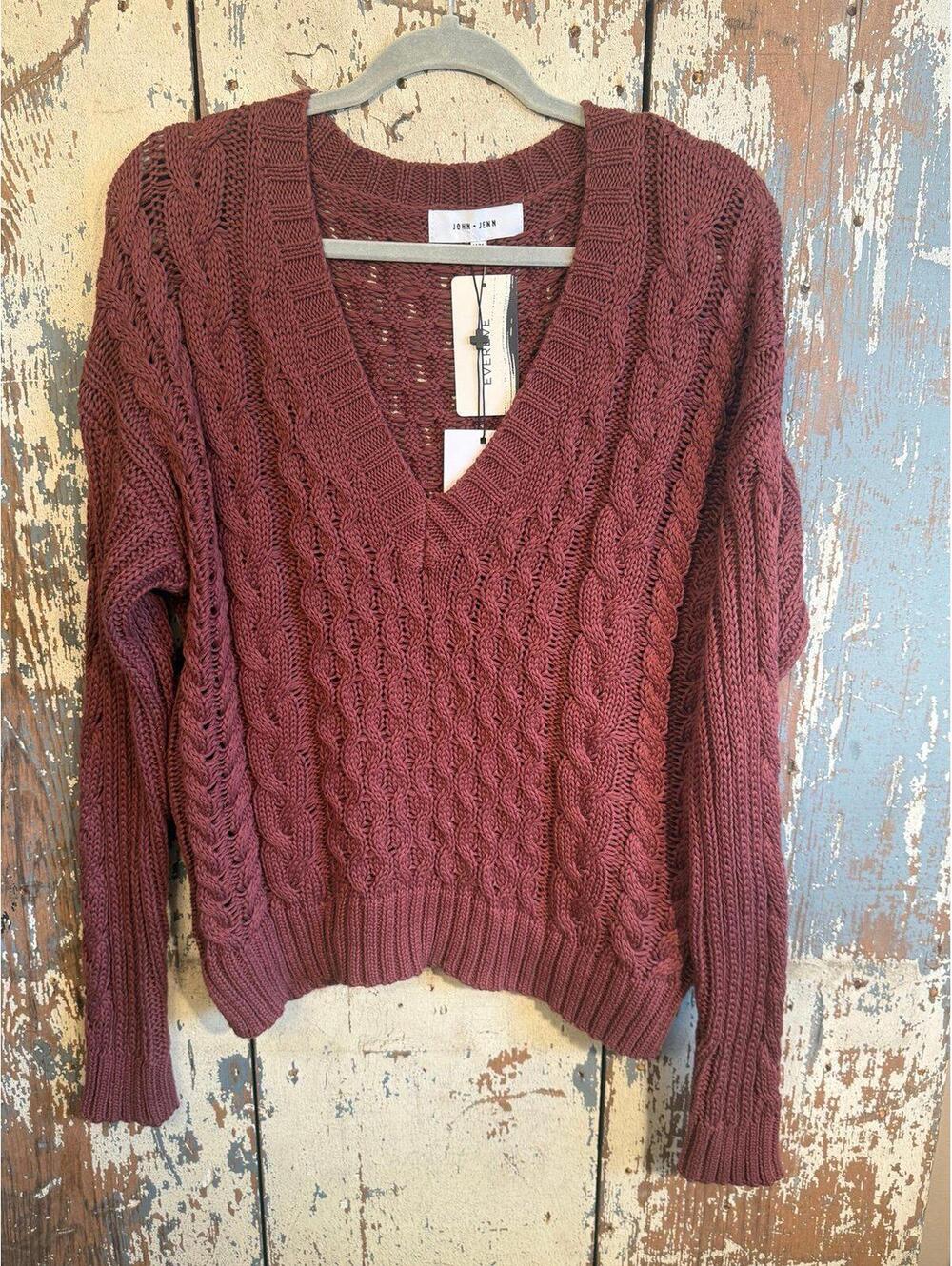 John + Jenn Paxton Cable Knit V Neck Pullover NWT size medium
